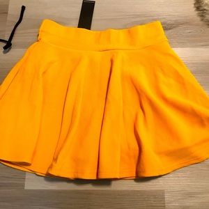 Mustard skirt NWT